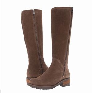 Brand New beautiful Brown suede boots